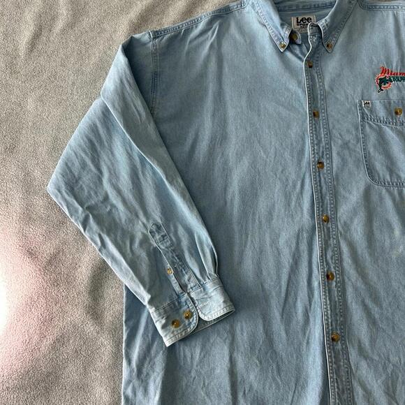 Vintage Lee Sport Miami Dolphins Denim Shirt 2XL Button Down Embroidered NFL - Picture 2 of 9